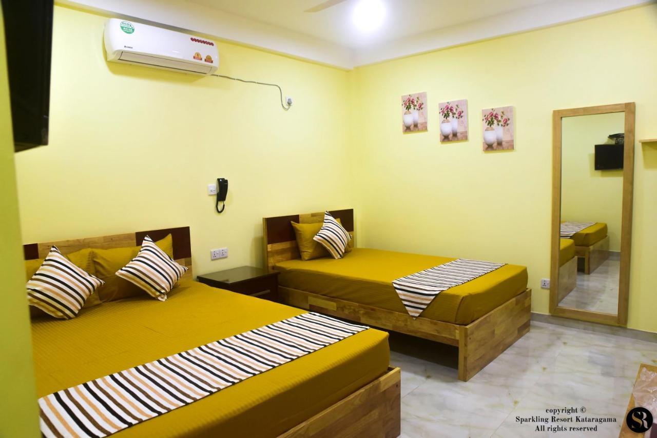 Sparkling Resort Катарагама Екстериор снимка