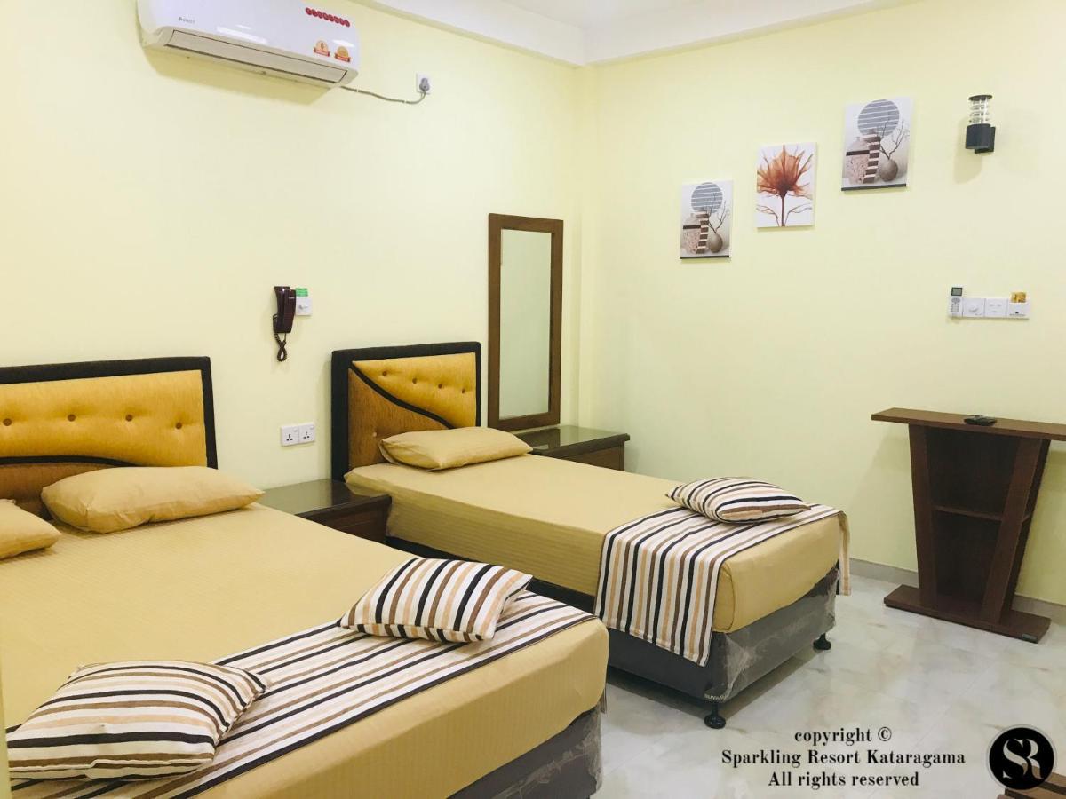 Sparkling Resort Катарагама Екстериор снимка