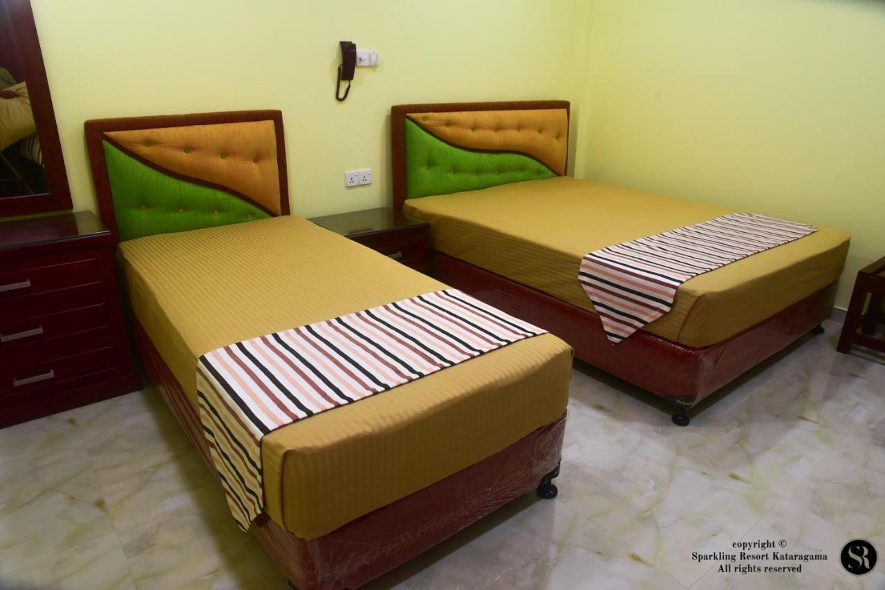 Sparkling Resort Катарагама Екстериор снимка
