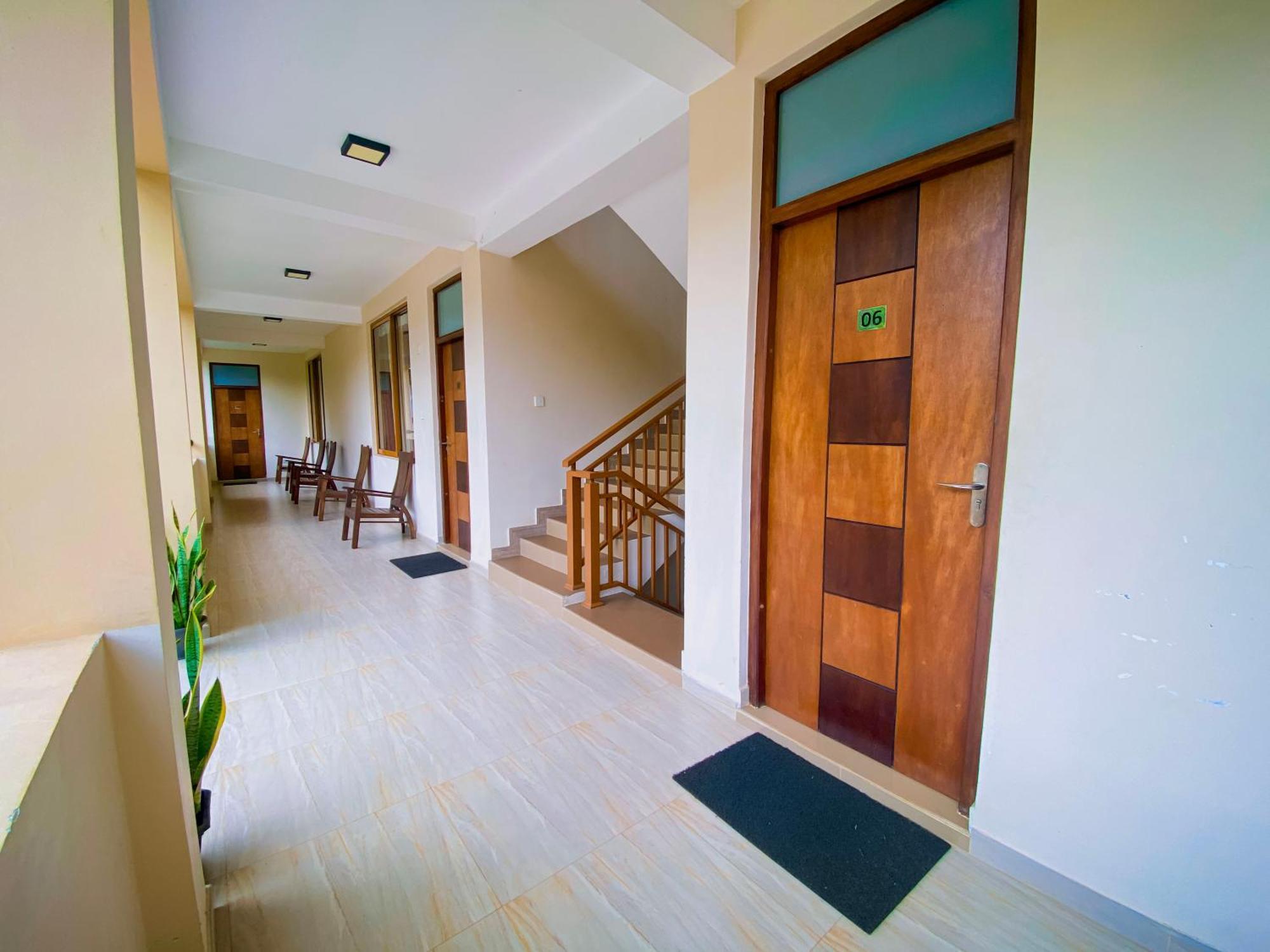 Sparkling Resort Катарагама Екстериор снимка