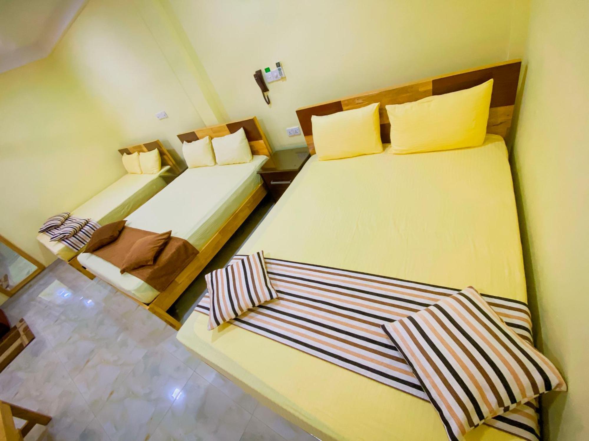 Sparkling Resort Катарагама Екстериор снимка